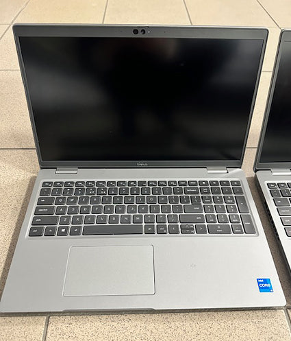 Partij laptops 50x Dell Latitude 5520
